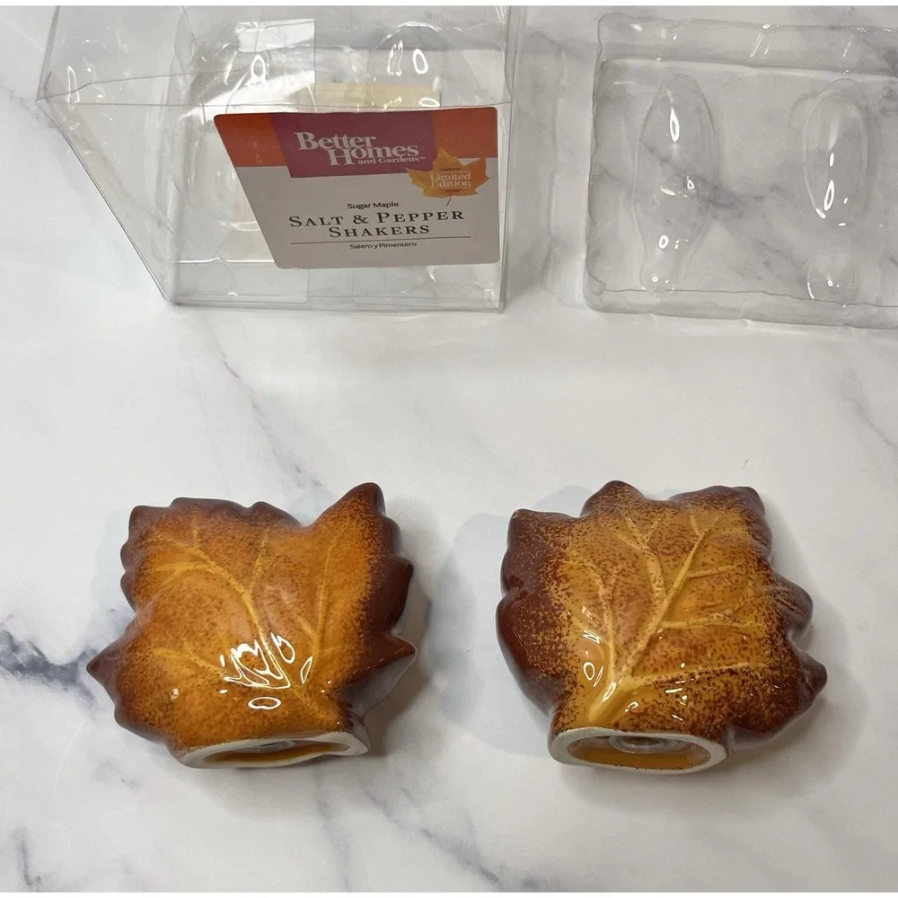 Better Homes & Gardens Sugar Maple Leaf Salt & Pepper Shakers Rustic Farmhouse